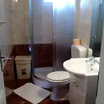 Rubessa S Parkirnim Mjestom *