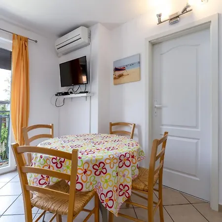 Rubessa Apartament Baška