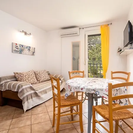 Rubessa Apartament Baška